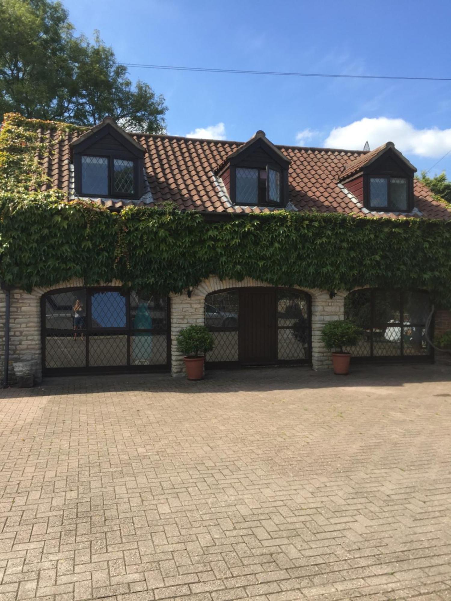 The Old Coach House At Byre House Villa Coalpit Heath Exterior photo