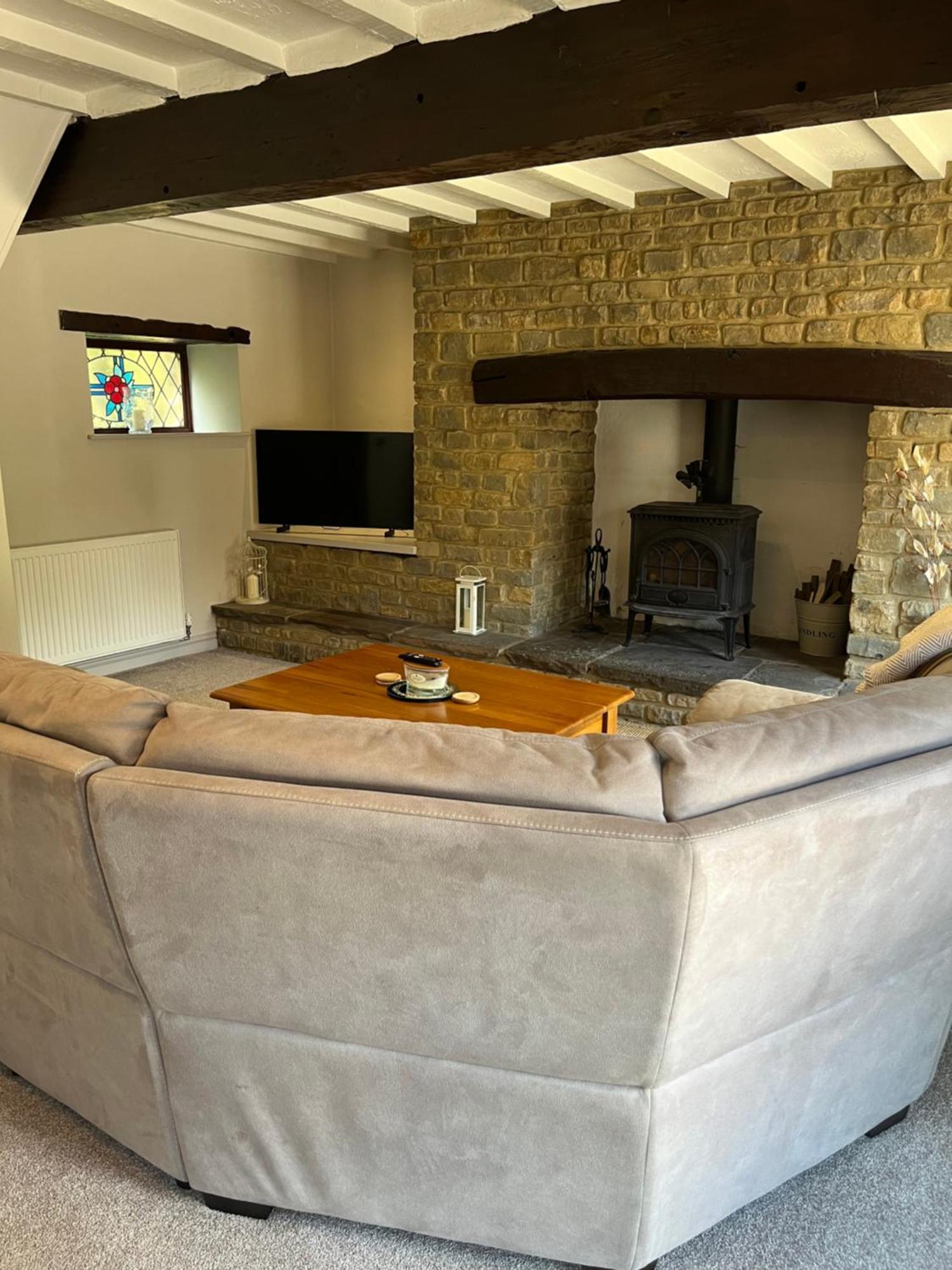 The Old Coach House At Byre House Villa Coalpit Heath Exterior photo
